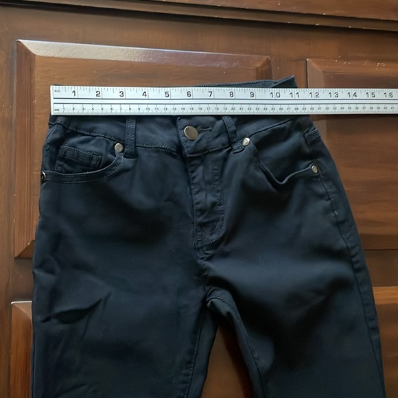 Pastel Women's size medium black Jeggings - Picture 7 of 10